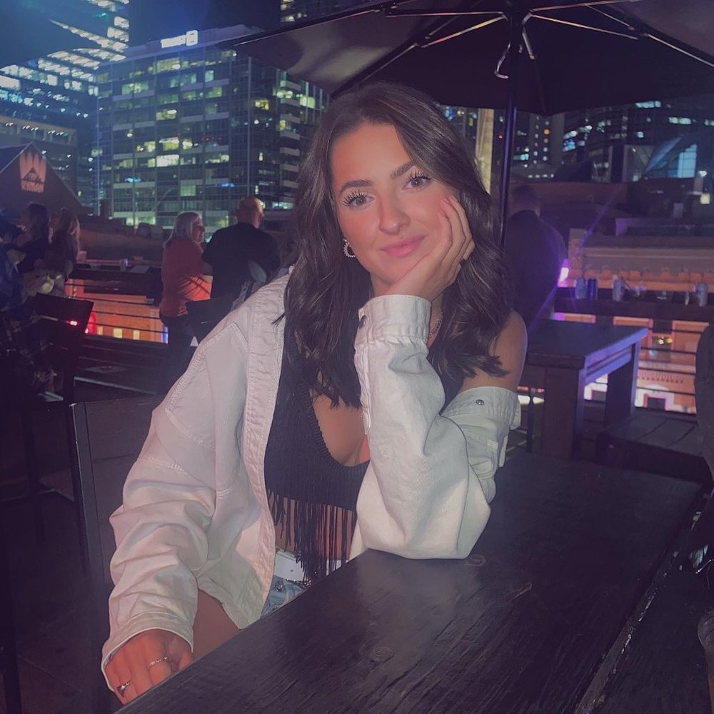 Meet your Posher, Caroline